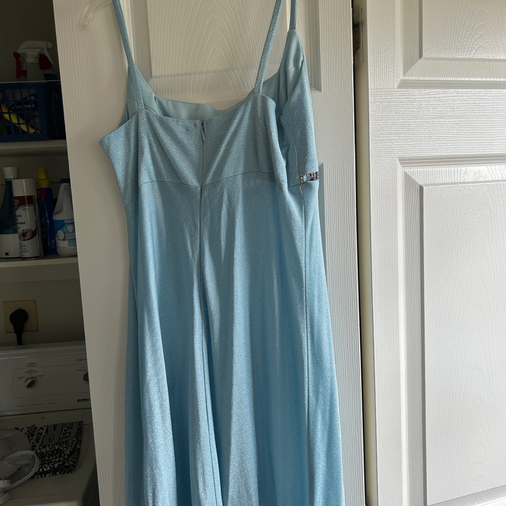 Blue prom / formal gown - Picture 4 of 8